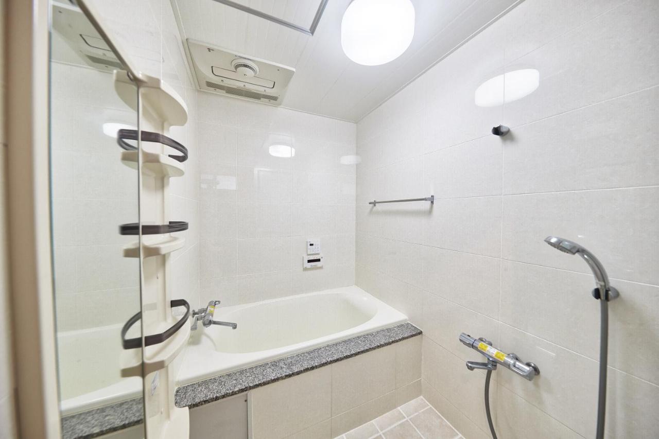 Freedomhillsフリーダムヒルズa棟 Apartment Tomigusuku Ngoại thất bức ảnh