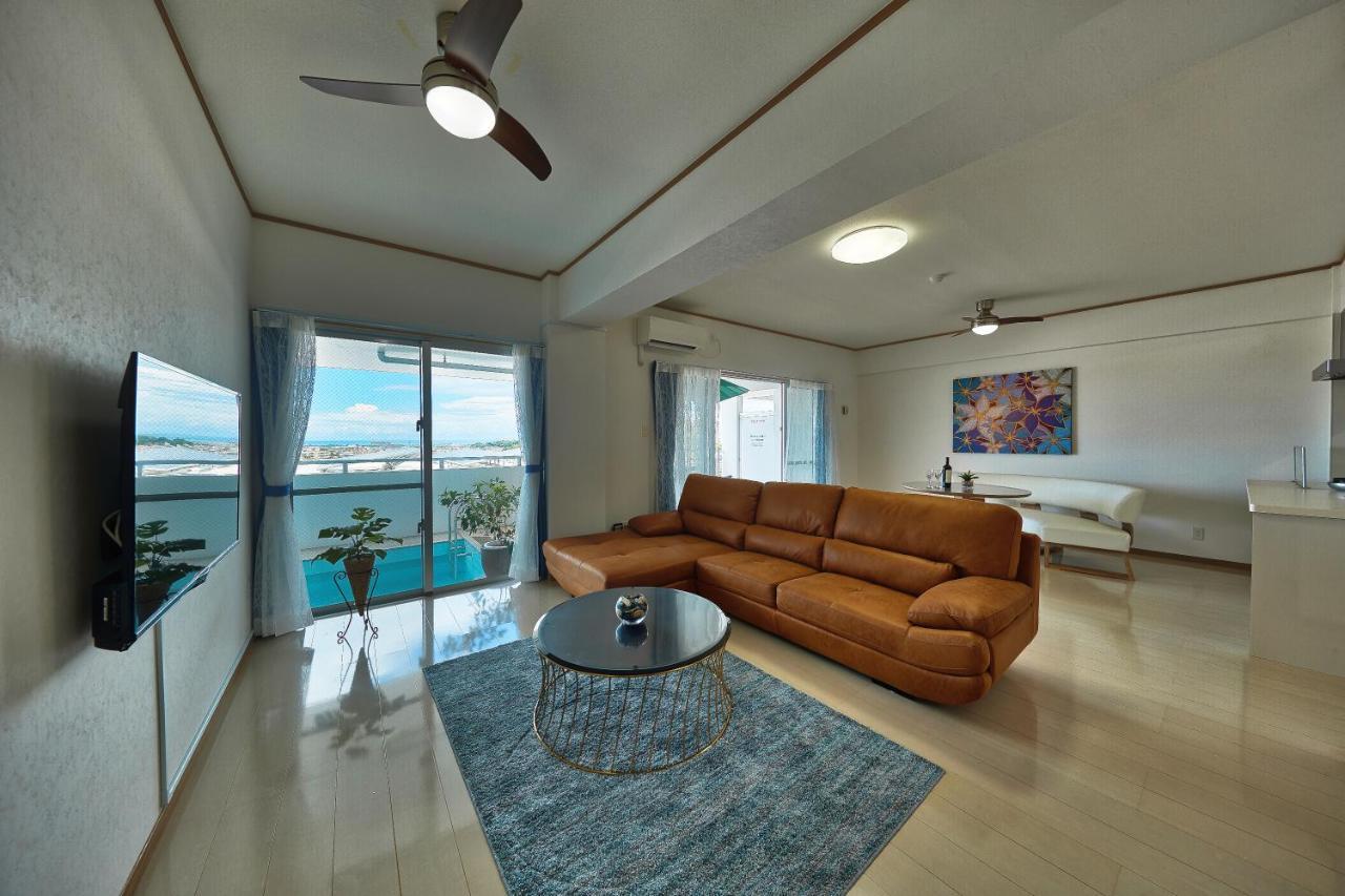 Freedomhillsフリーダムヒルズa棟 Apartment Tomigusuku Ngoại thất bức ảnh